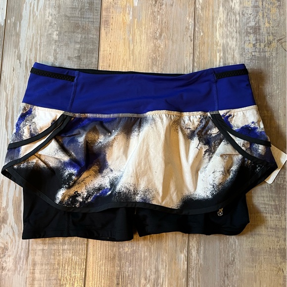 New with tags lululemon skirt - Picture 9 of 10